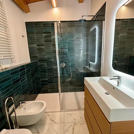 Villa Aphrodite - Luxury Italian Design *